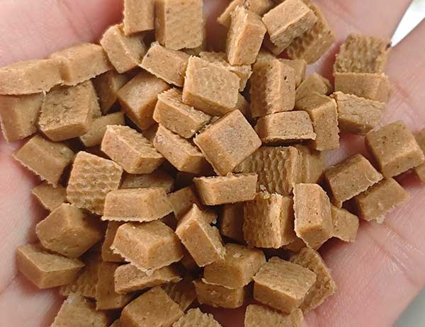 低温烘焙宠物粮